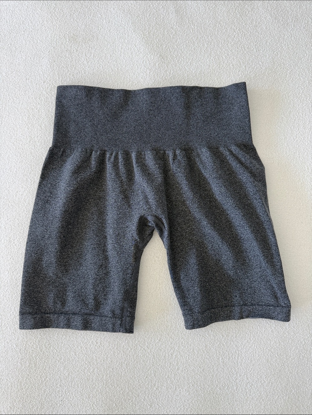 NVGTN Women's High-Waist Bike Shorts in Charcoal Gray